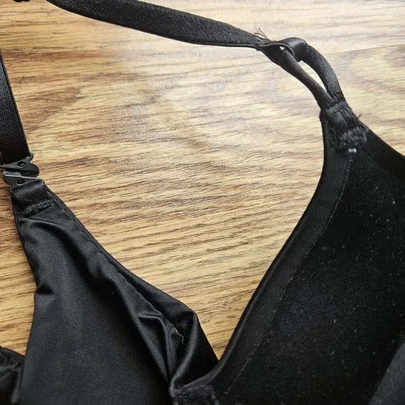 Victoria's Secret Women Bra 32C Black Wear Everywhere Super Push Up - Picture 8 of 8